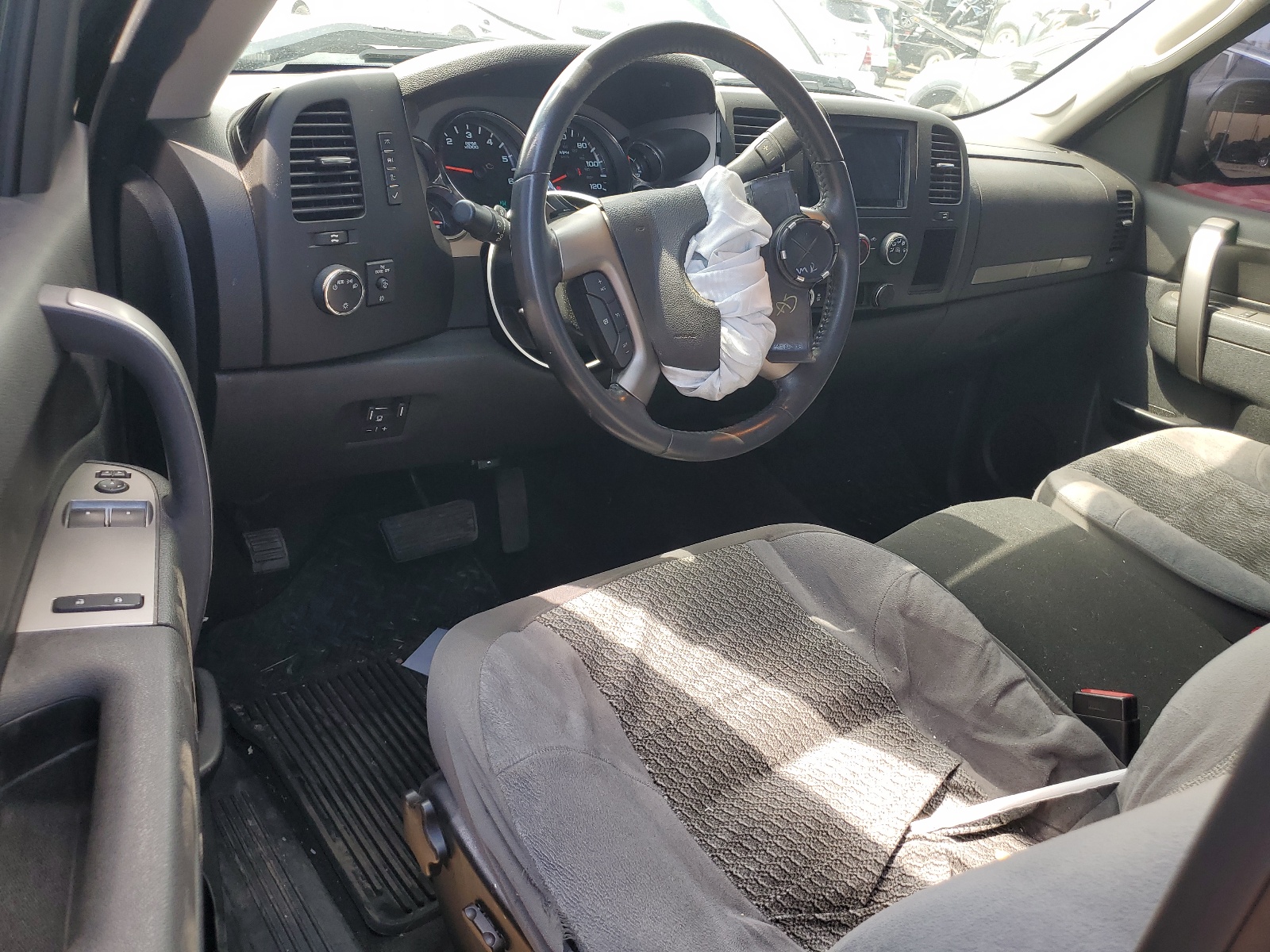 1GCNKSE08CZ158817 2012 Chevrolet Silverado K1500 Lt