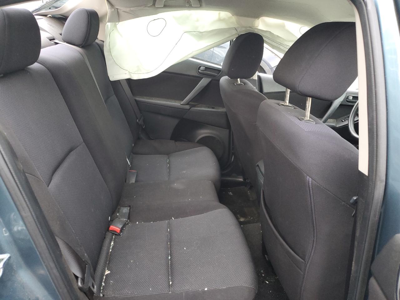 JM1BL1UF1B1420268 2011 Mazda 3 I