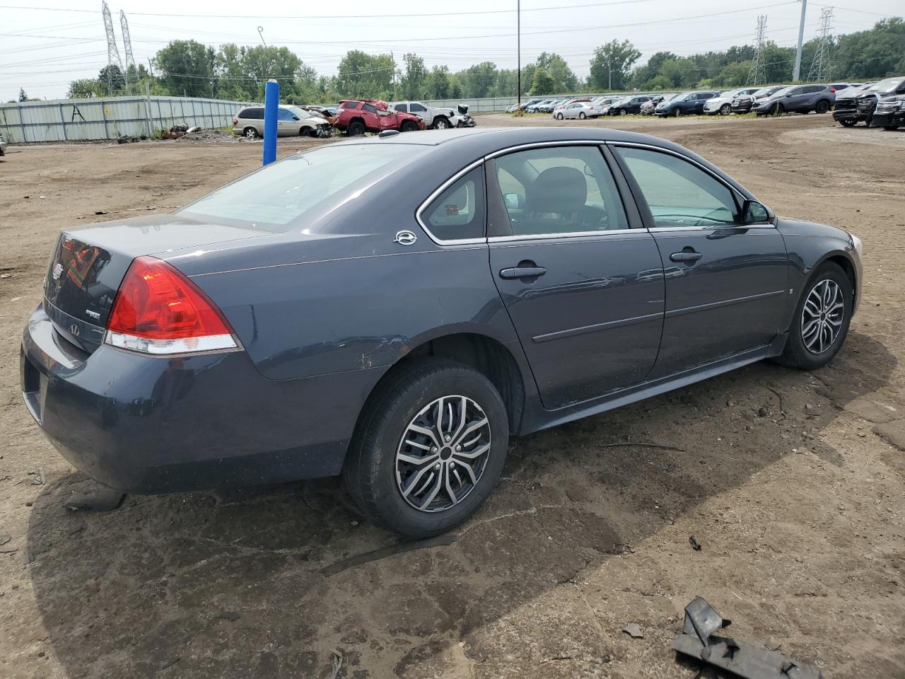 2009 Chevrolet Impala - Image 3