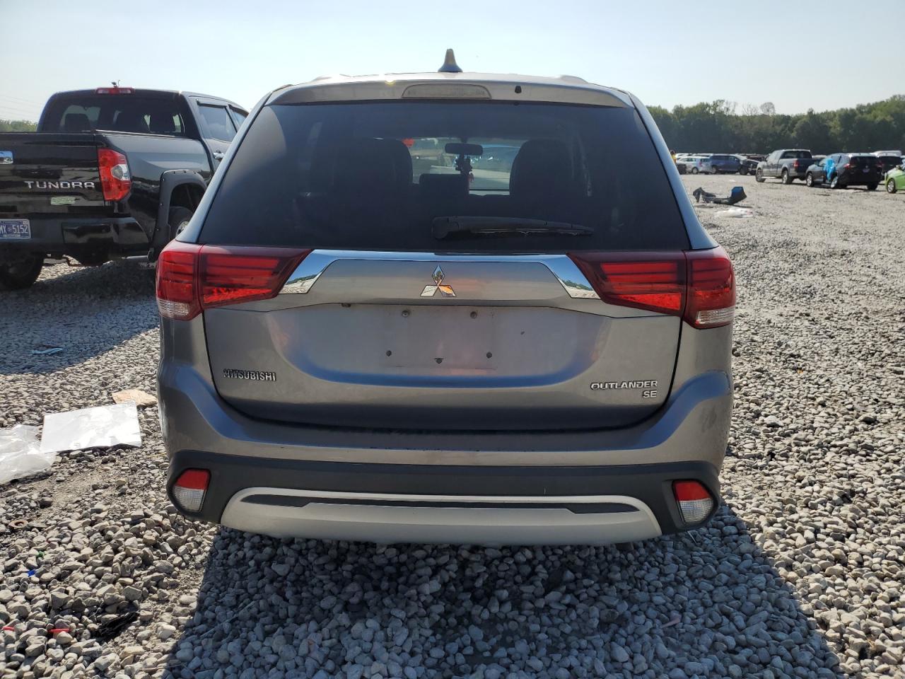 JA4AD3A3XKZ027749 2019 Mitsubishi Outlander Se