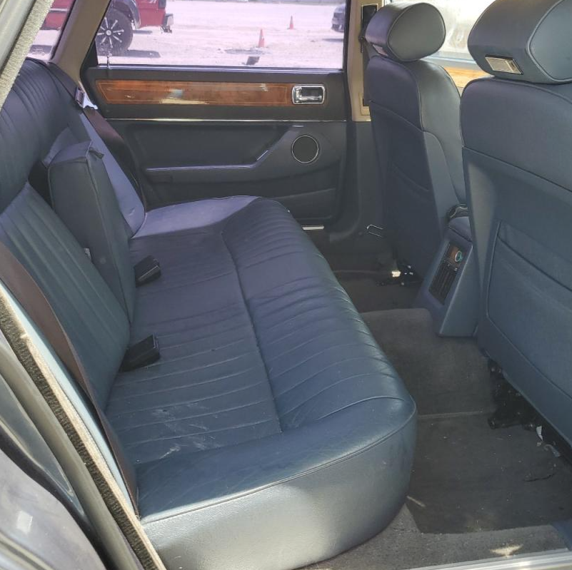 SAJHV1646JC529071 1988 Jaguar Xj6