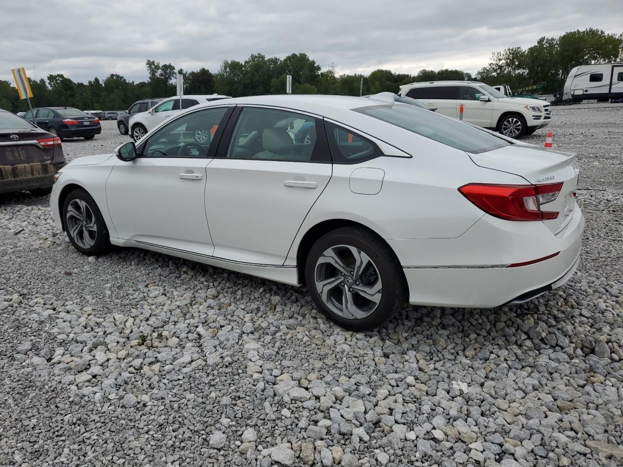 1HGCV1F40KA130213 2019 HONDA ACCORD - Image 2