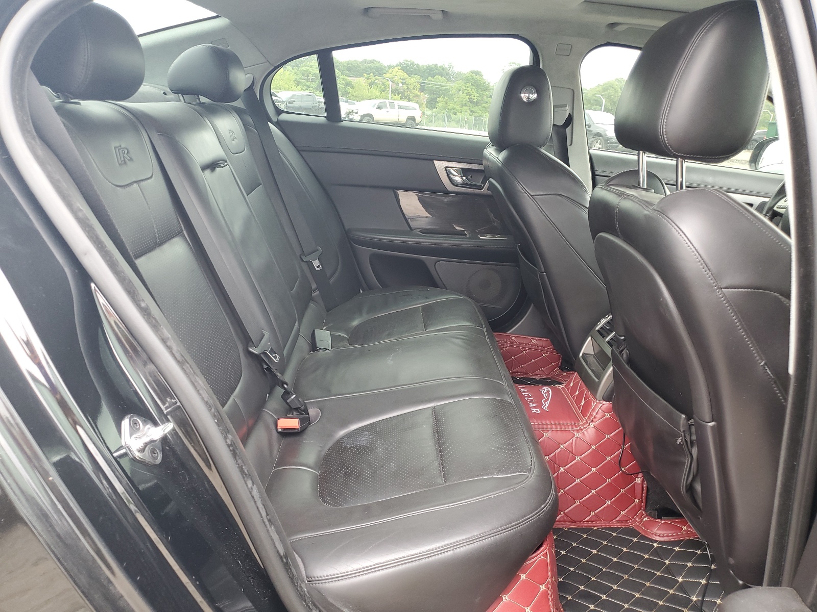 SAJWA0JC1AMR51254 2010 Jaguar Xf R