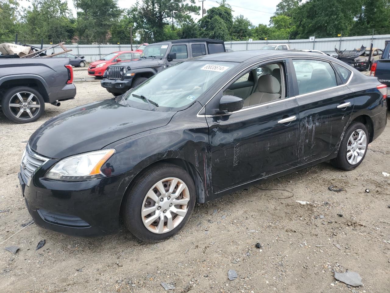 2013 Nissan Sentra S იყიდება Hampton-ში, VA - Vandalism