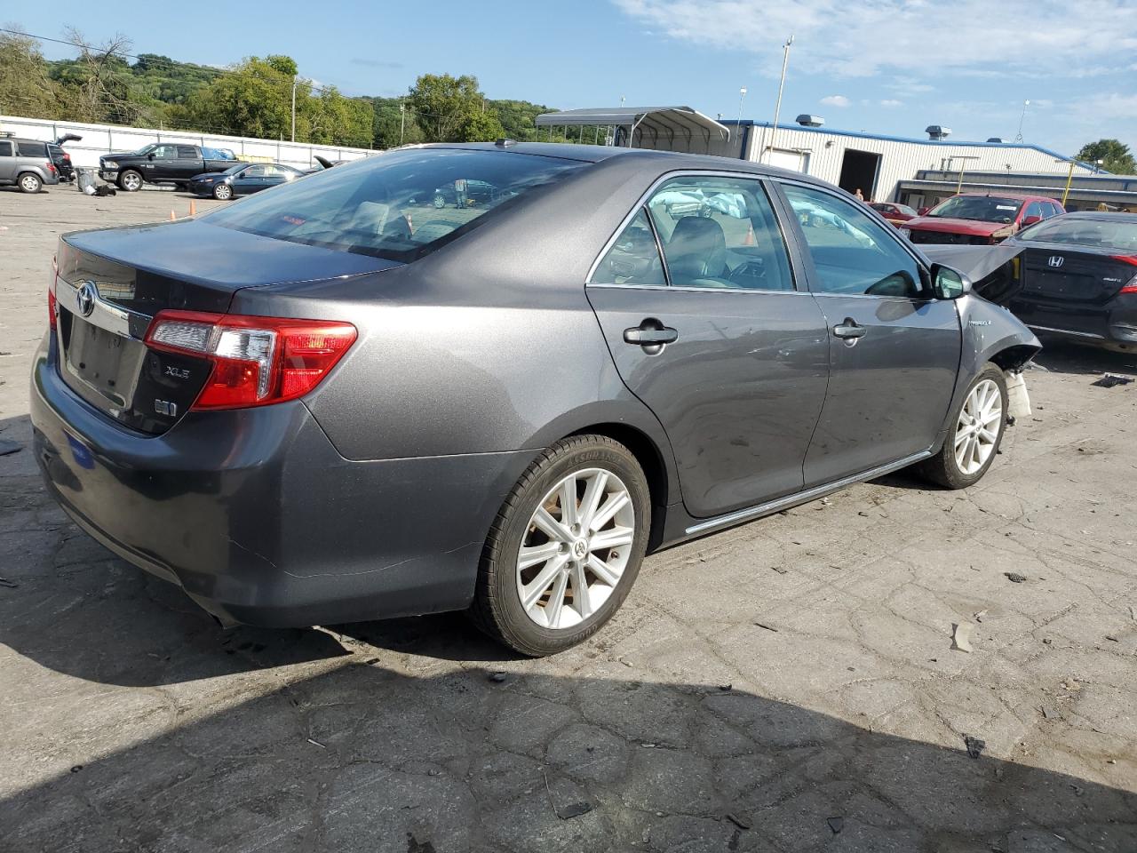 VIN 4T1BD1FK1DU065624 2013 TOYOTA CAMRY no.3