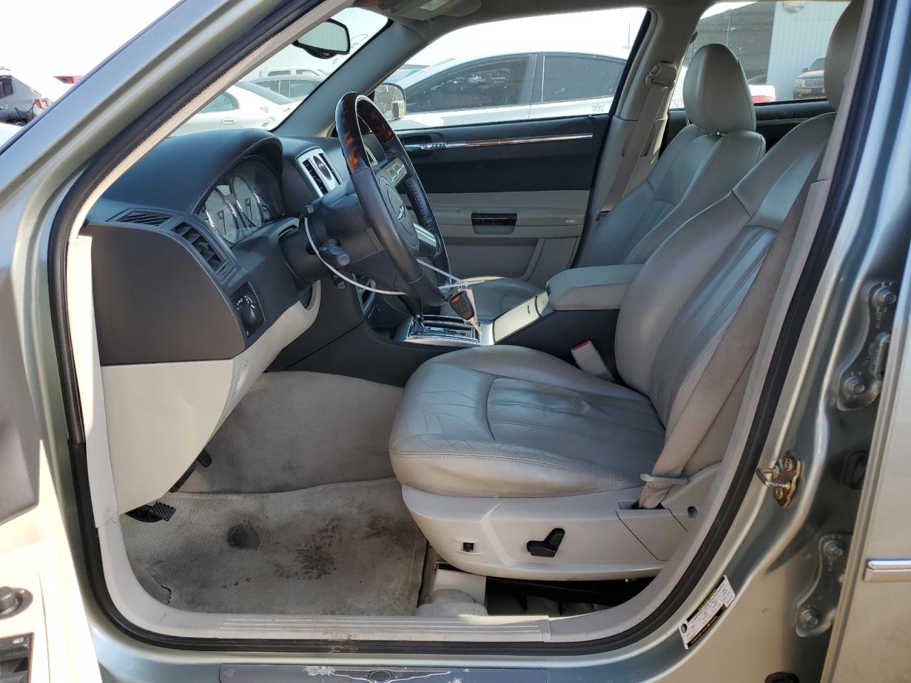 2005 Chrysler 300C VIN: 2C3JA63H05H121771 Lot: 65313654