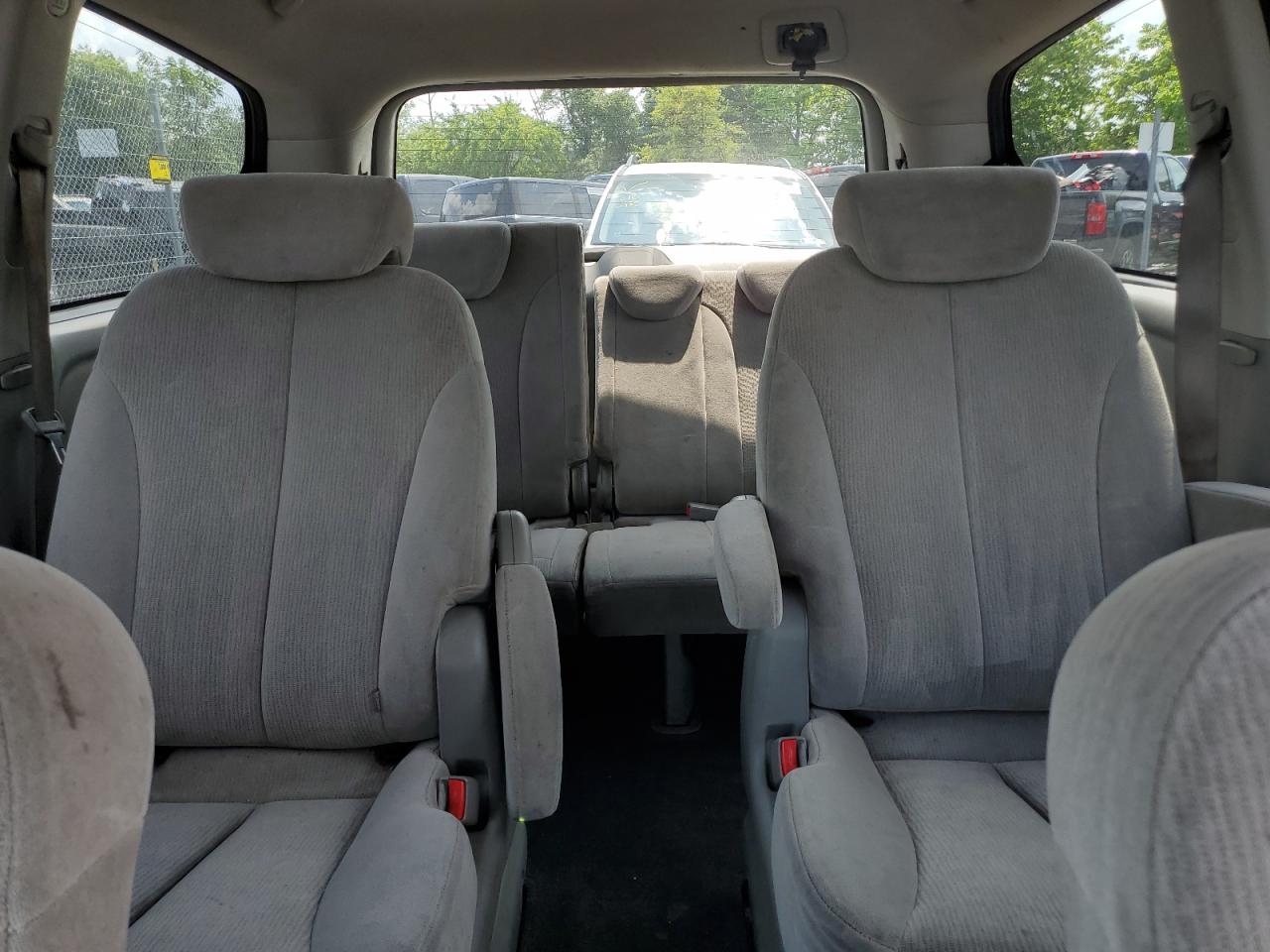 2008 Kia Sedona Ex VIN: KNDMB233286240768 Lot: 65215594