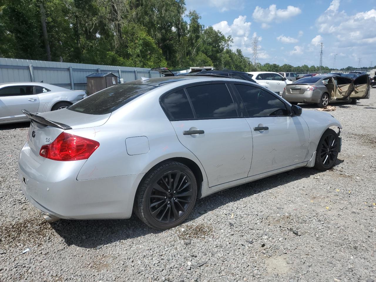 2010 Infiniti G - Image 3