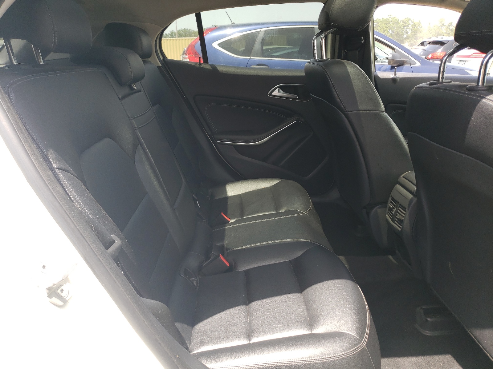 WDCTG4GB7FJ094463 2015 Mercedes-Benz Gla 250 4Matic