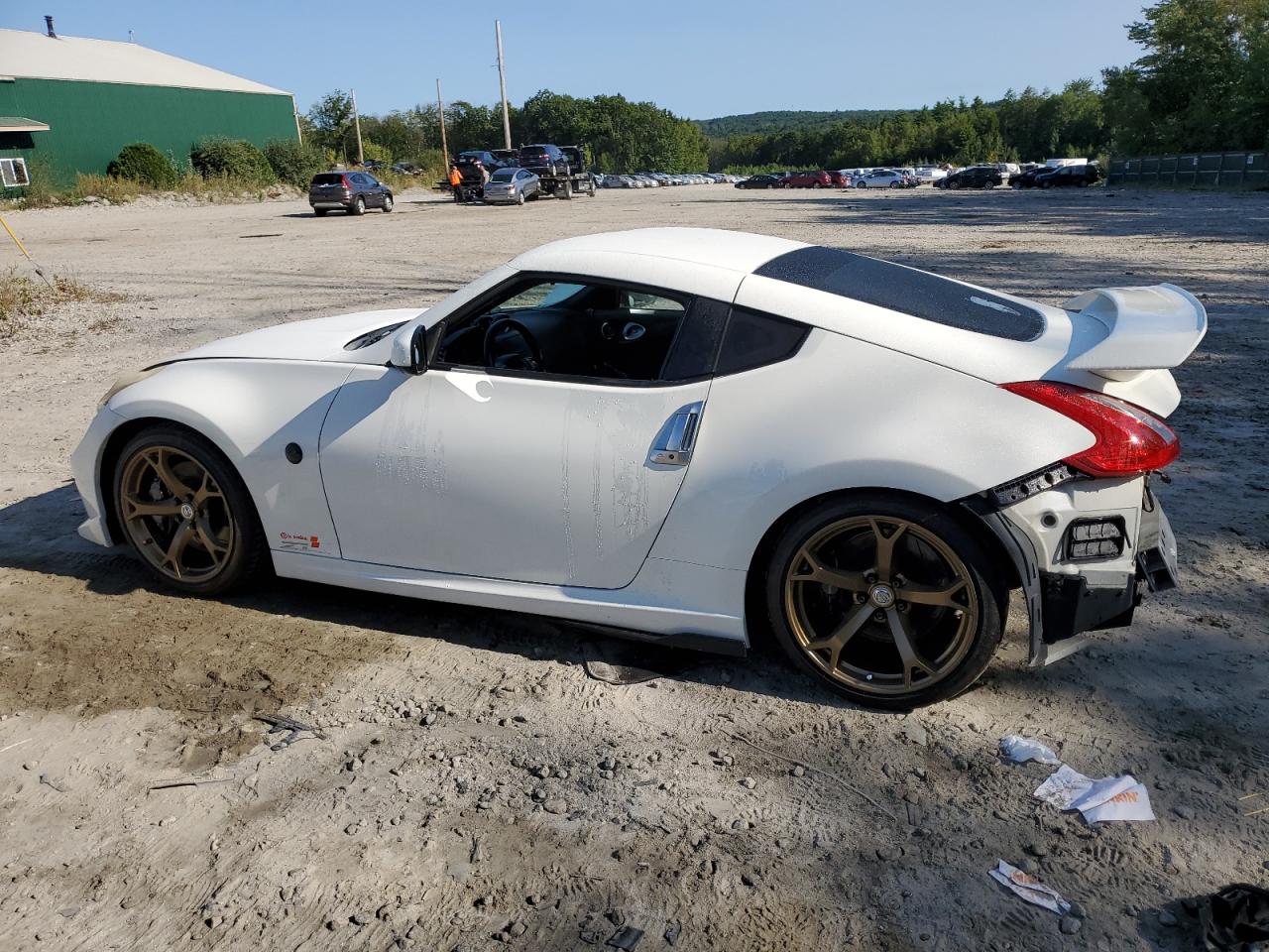 2011 Nissan 370Z - Image 2