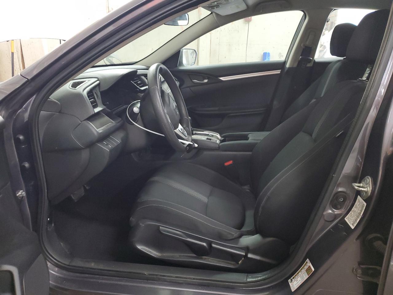 19XFC2F57GE031408 2016 Honda Civic Lx
