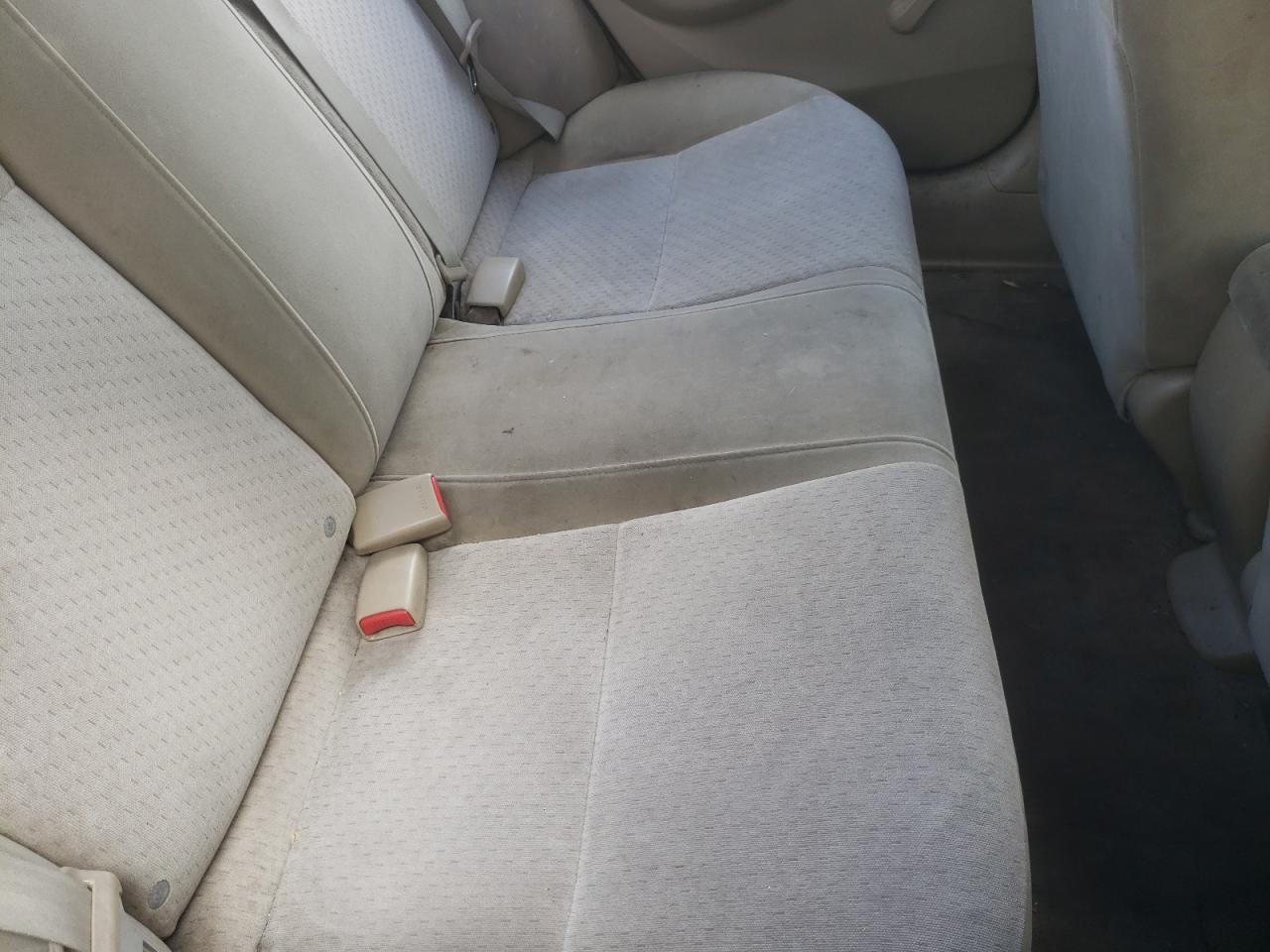 2004 Honda Civic Dx Vp VIN: 2HGES16314H642169 Lot: 68286264