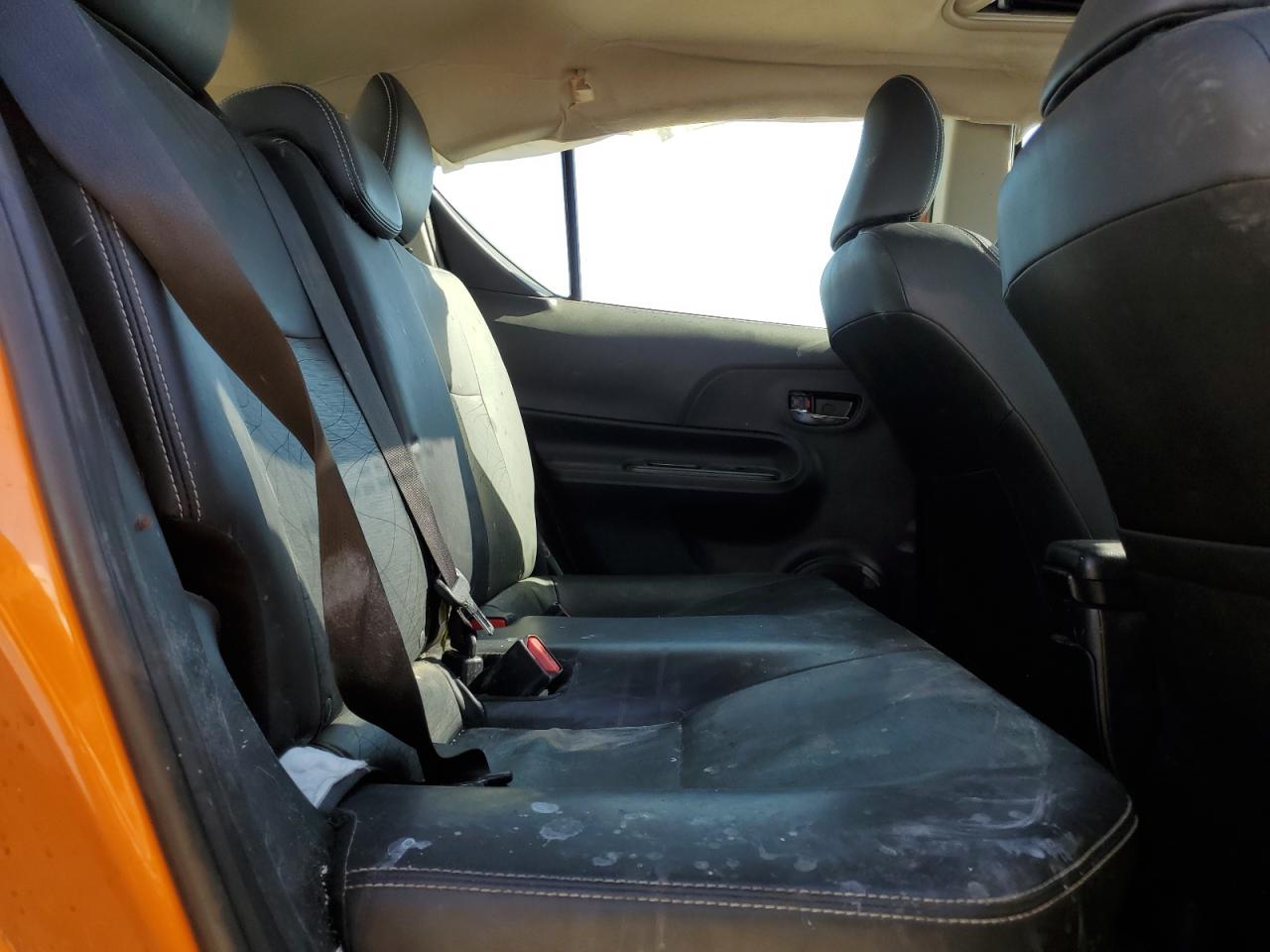 2016 Toyota Prius C VIN: JTDKDTB37G1116757 Lot: 68138924