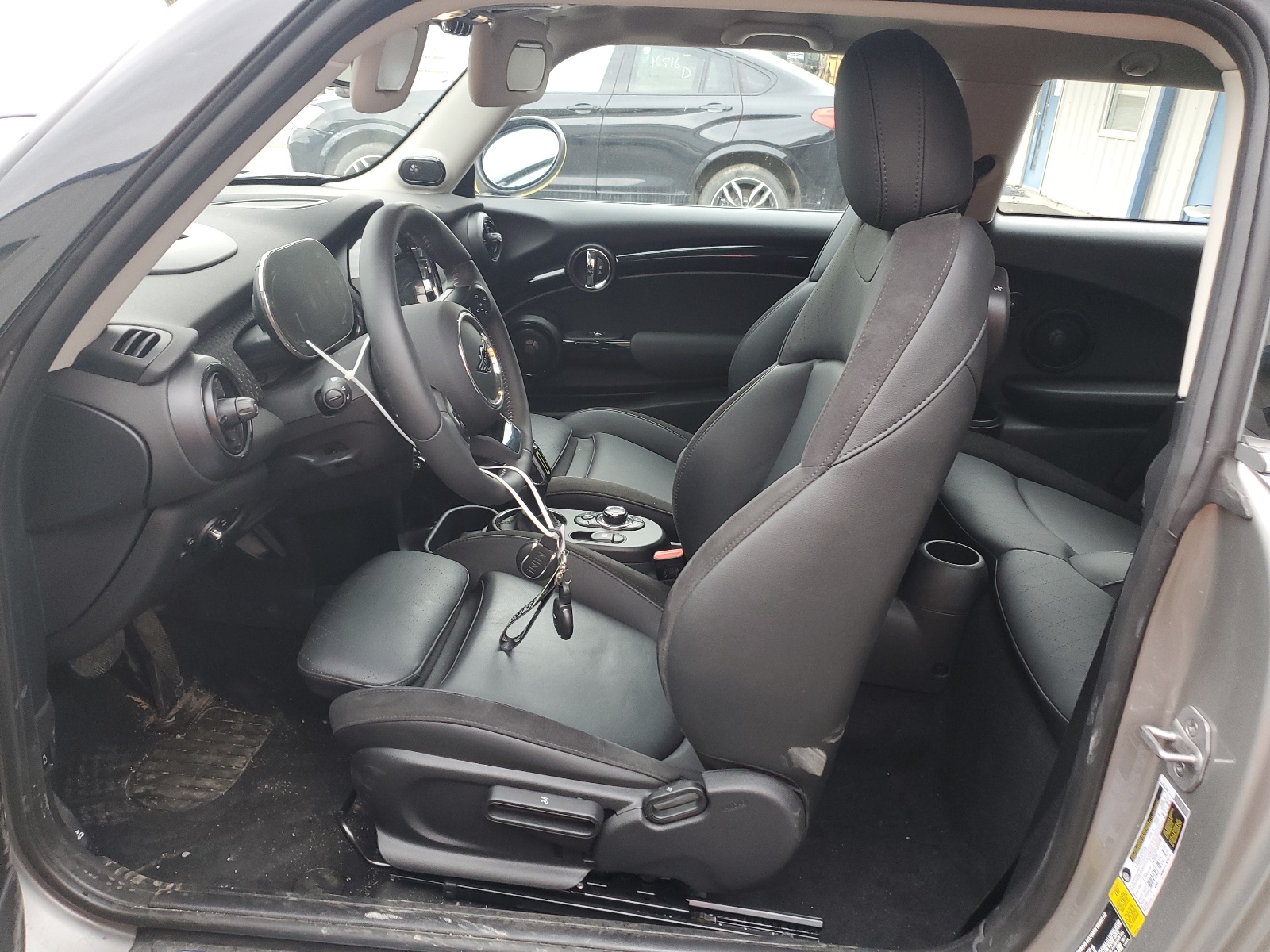 WMW13DJ0XR2U82394 2024 Mini Cooper Se