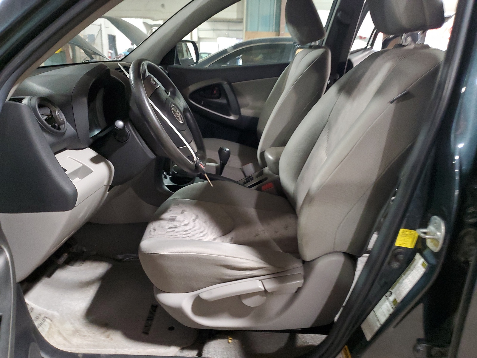 2T3BF4DV3BW144967 2011 Toyota Rav4