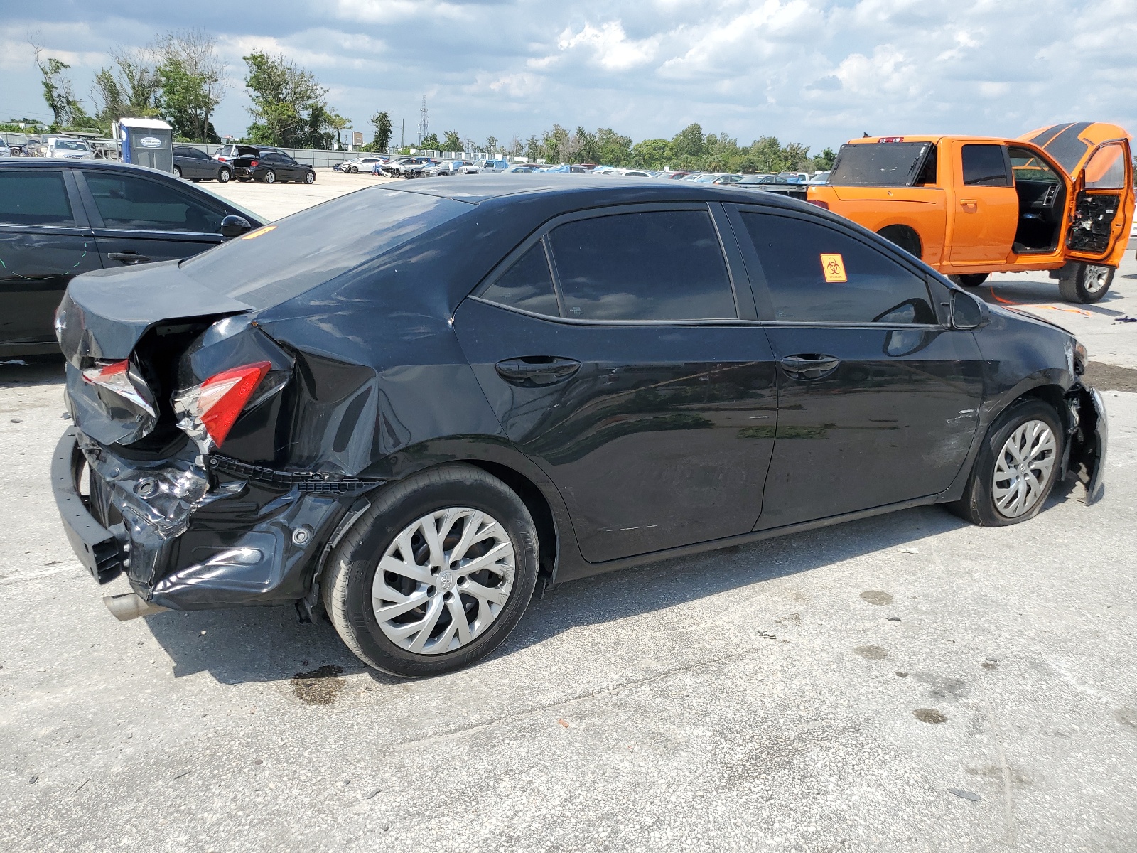 2018 Toyota Corolla L vin: 2T1BURHE2JC046955