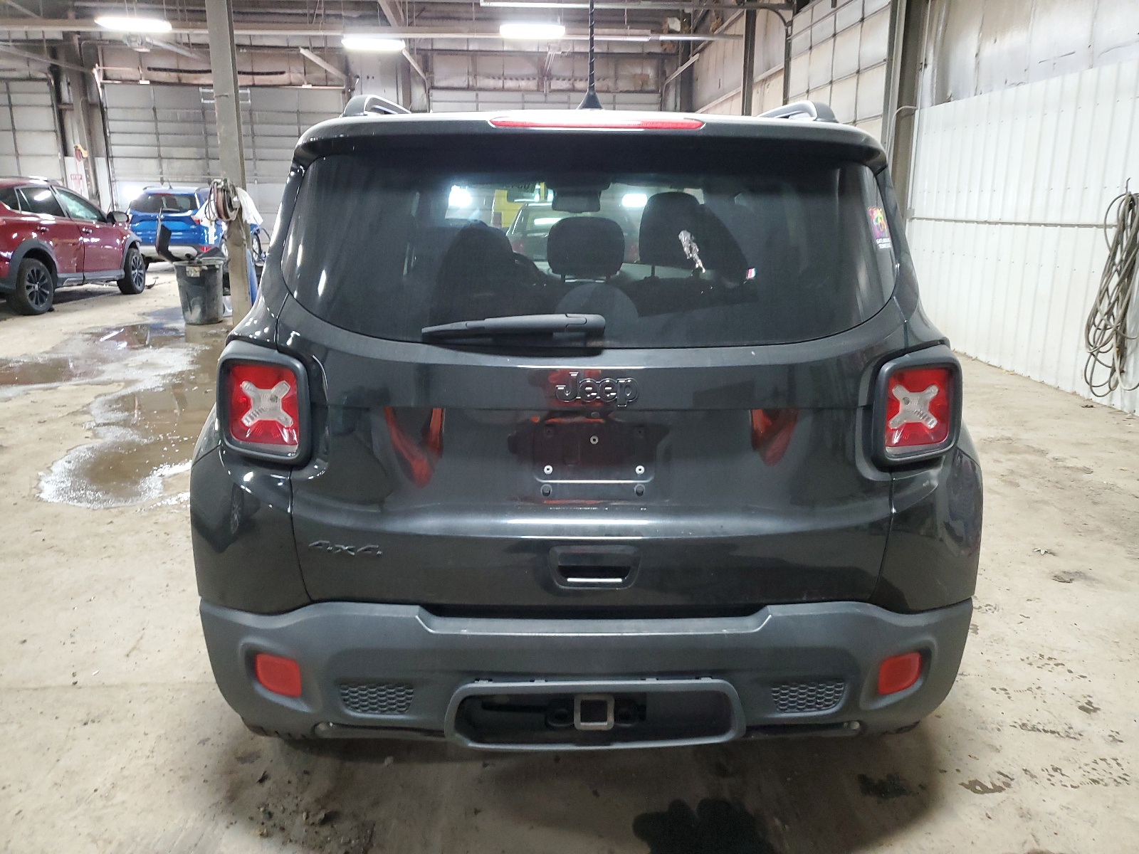 ZACCJBBB0JPH05963 2018 Jeep Renegade Latitude