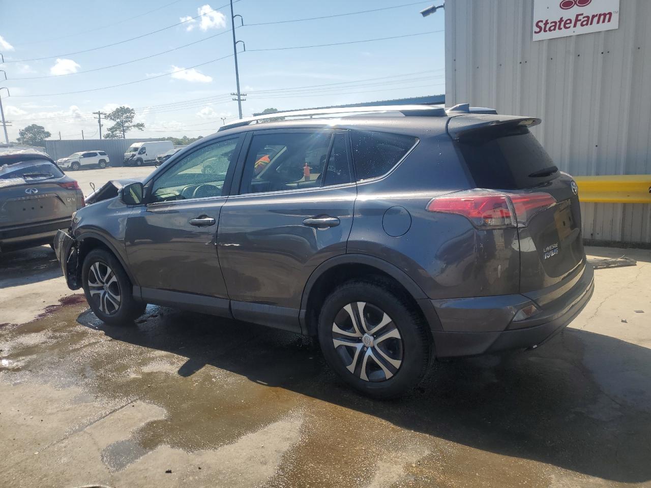 JTMZFREV1JJ165338 2018 TOYOTA RAV 4 - Image 2