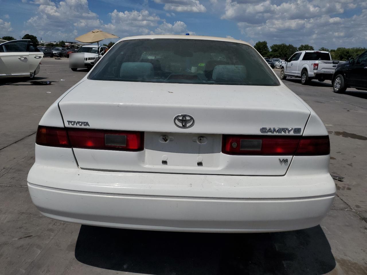 1999 Toyota Camry Le VIN: JT2BF22K3X0189490 Lot: 67501454