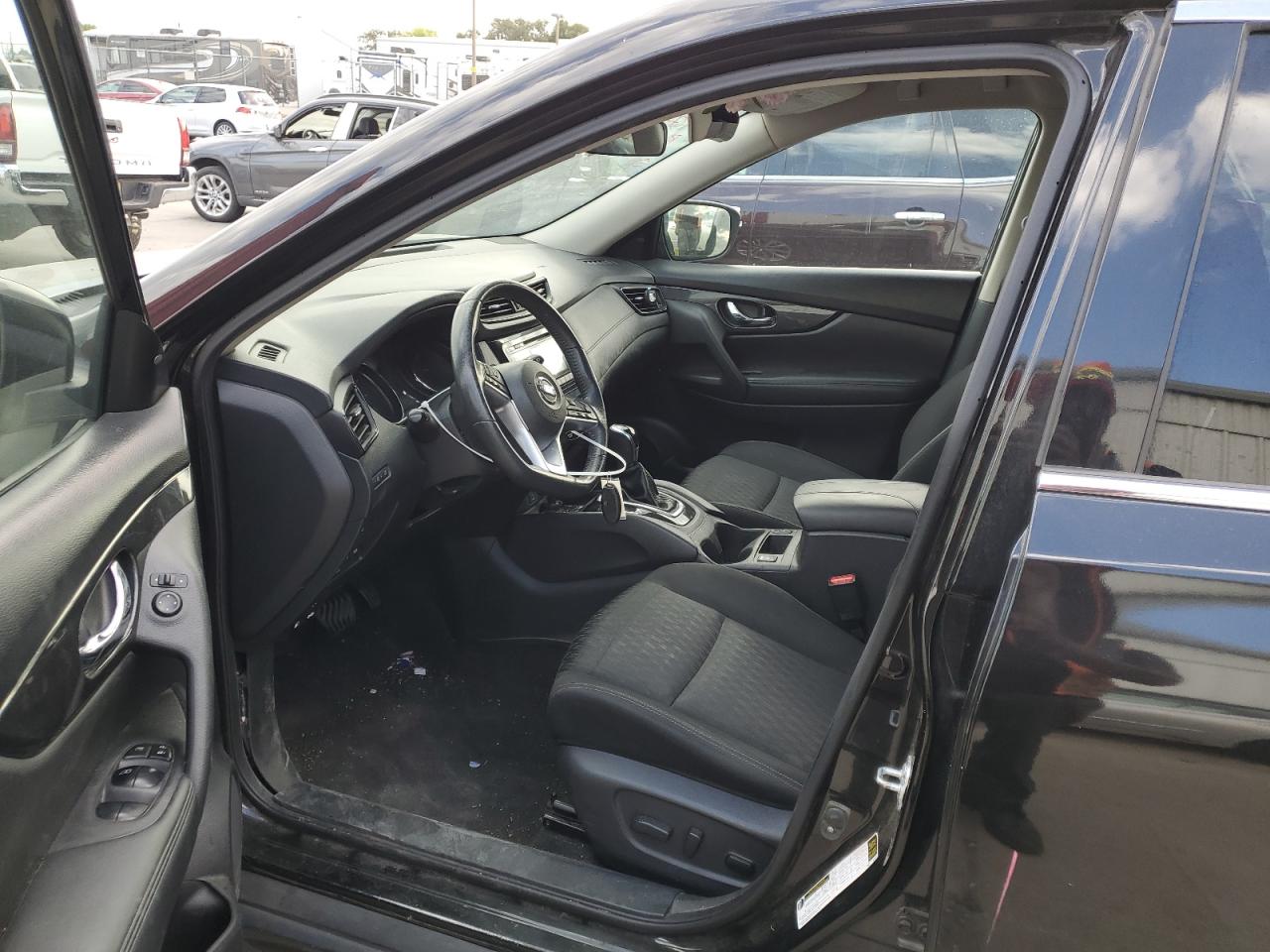 2017 Nissan Rogue S VIN: KNMAT2MV8HP583501 Lot: 64707814