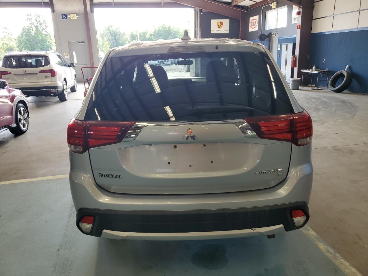 2017 Mitsubishi Outlander Se VIN: JA4AZ3A32HZ056365 Lot: 68214274