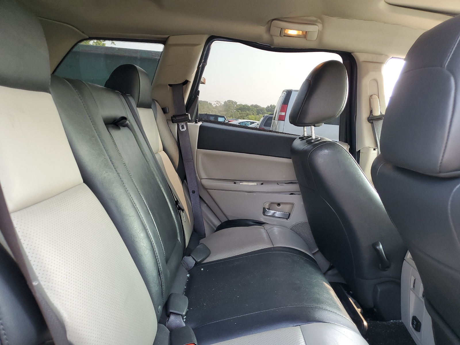 1J8HR58268C234657 2008 Jeep Grand Cherokee Limited