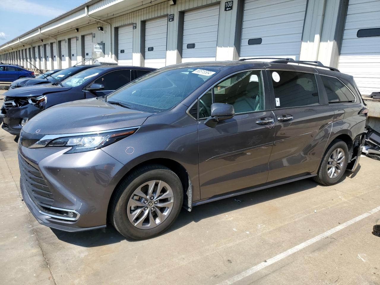 5TDYRKEC2NS136075 2022 TOYOTA SIENNA - Image 1