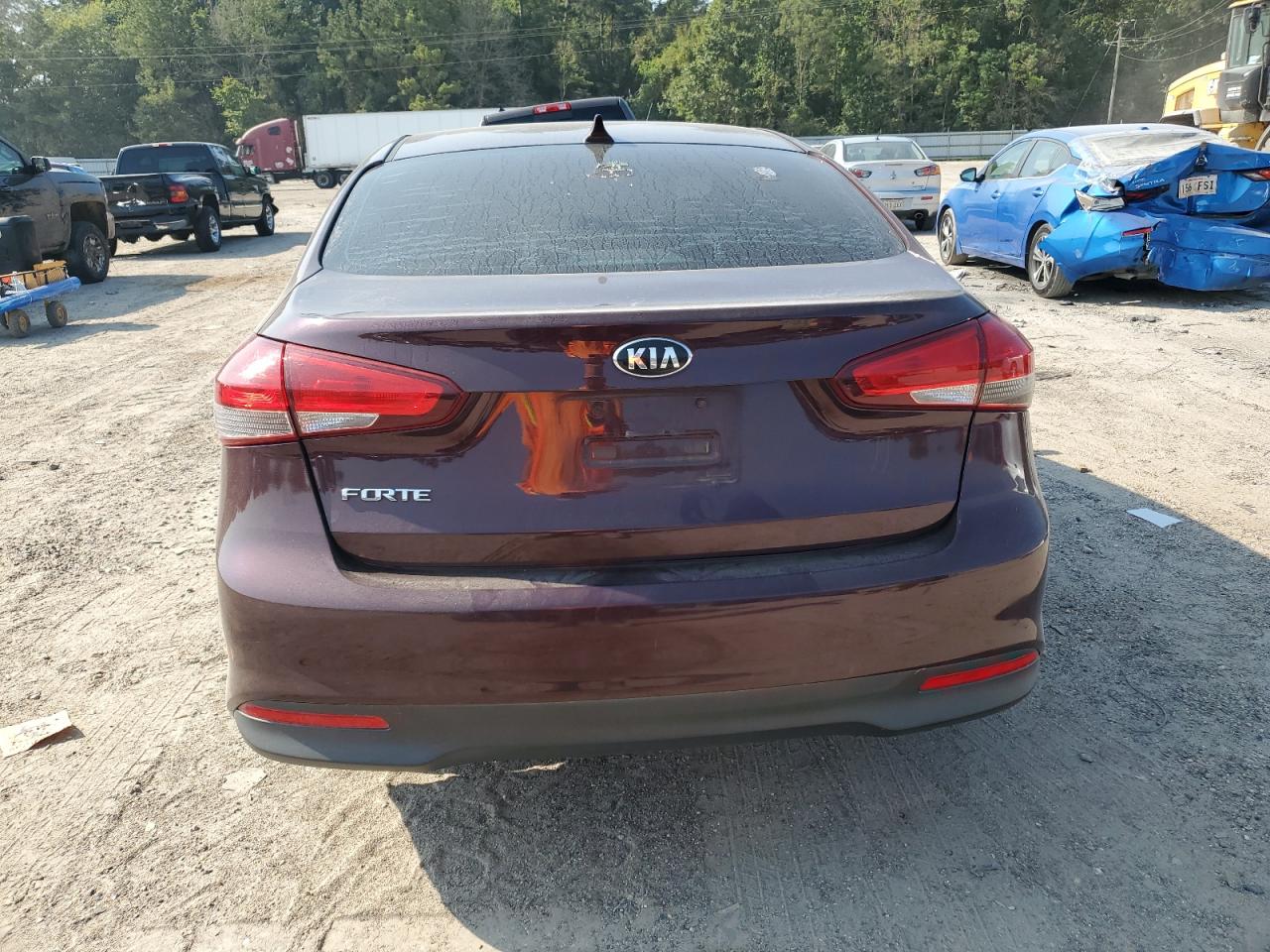 2018 Kia Forte Lx VIN: 3KPFK4A7XJE258896 Lot: 68685044