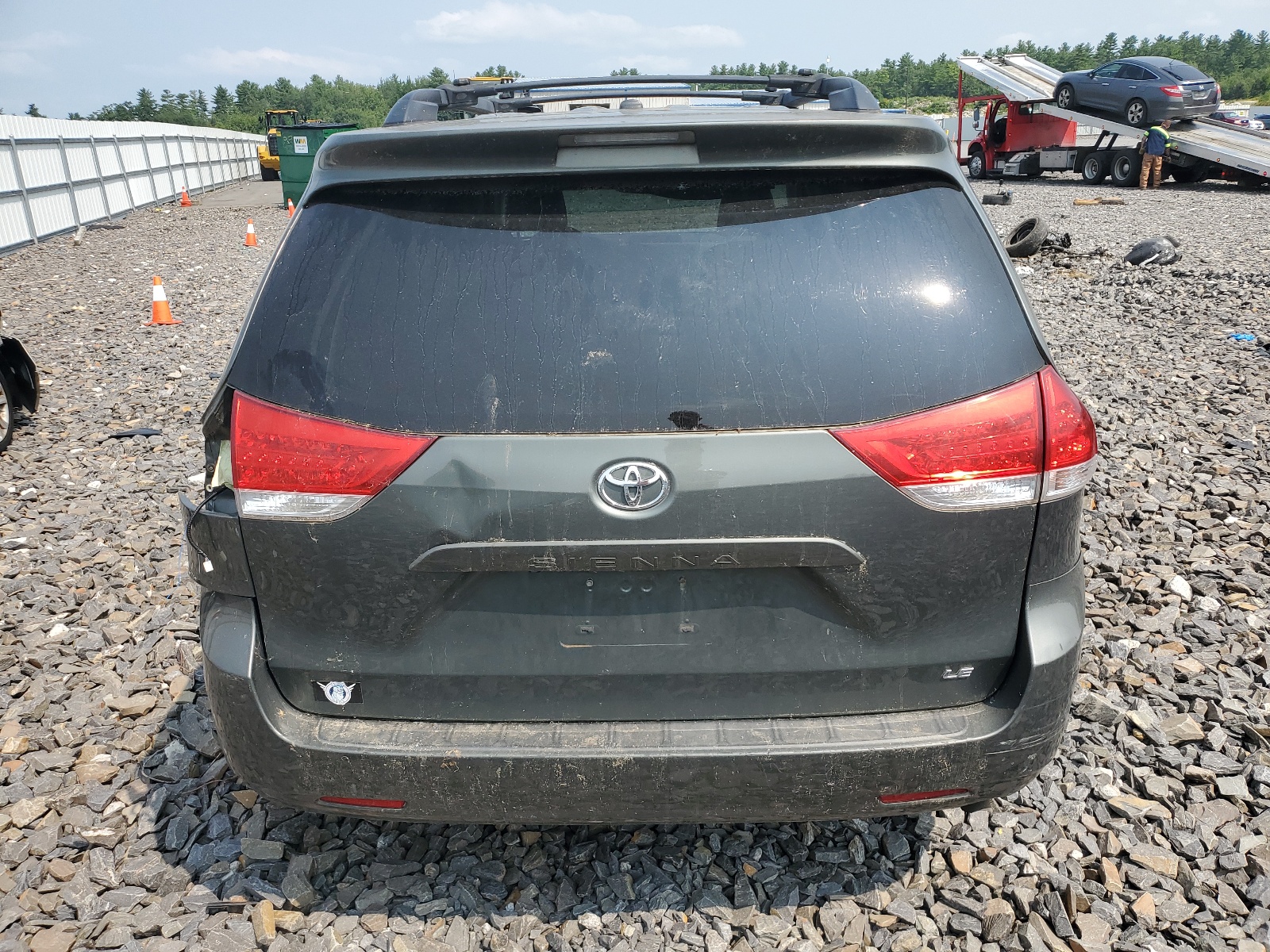 2013 Toyota Sienna Le vin: 5TDKK3DC7DS360104