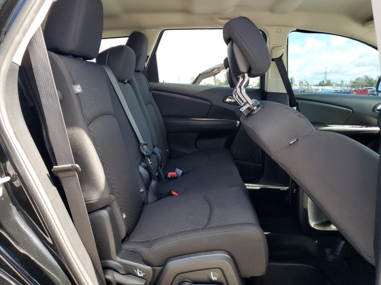 2018 Dodge Journey Se VIN: 3C4PDCAB3JT295667 Lot: 66110544