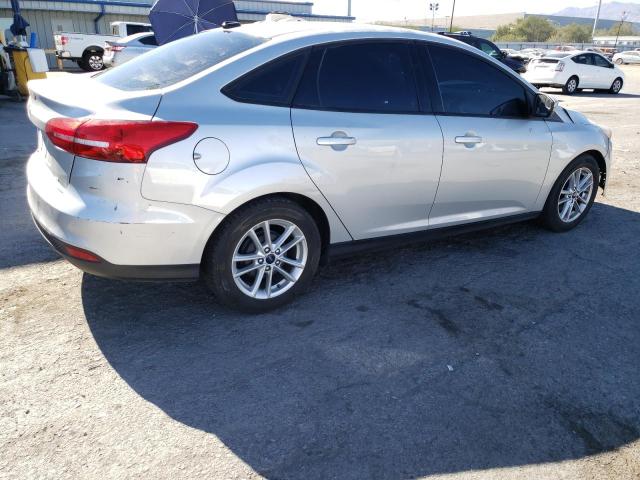 Sedans FORD FOCUS 2016 Srebrny