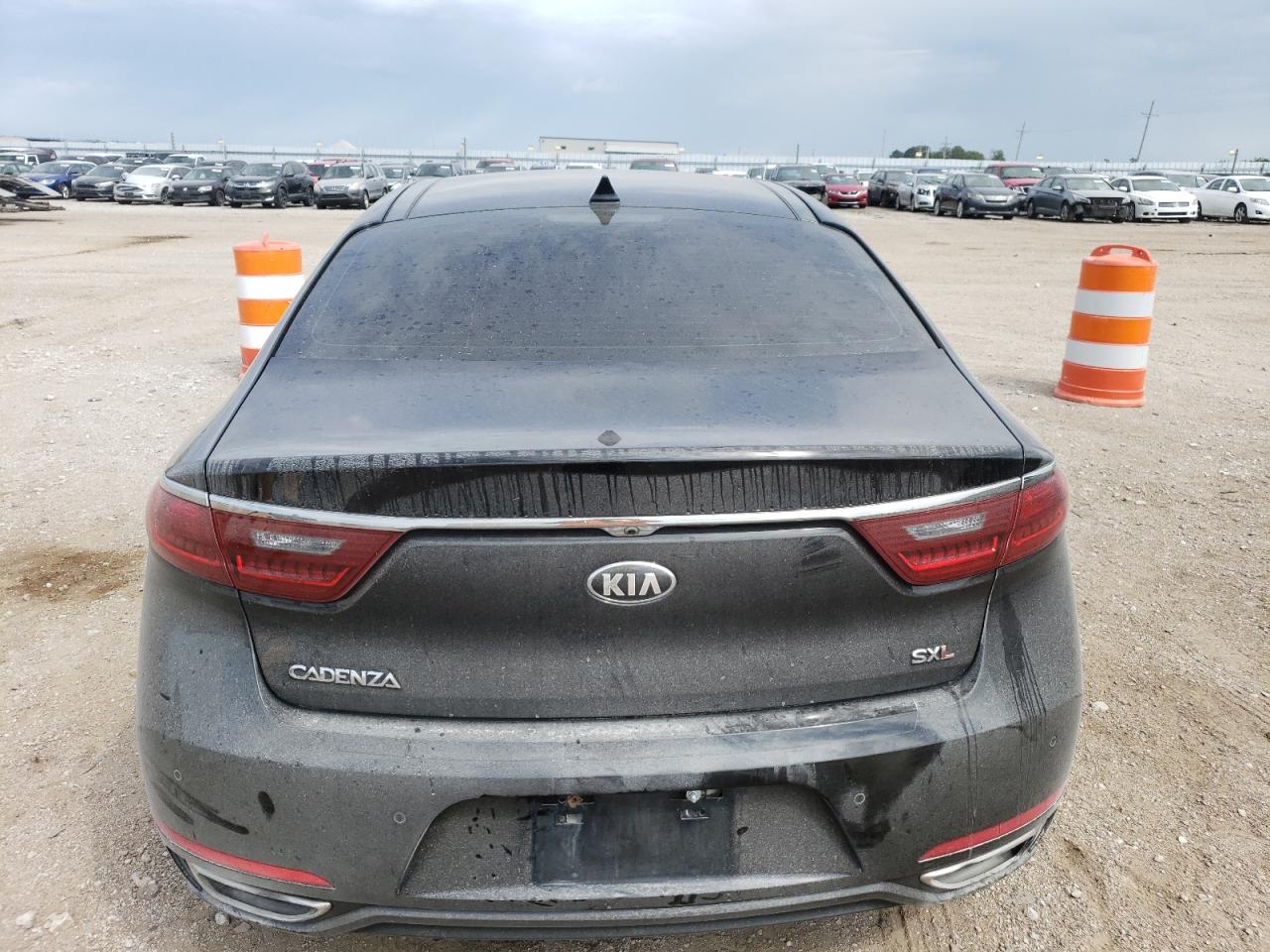 2018 Kia Cadenza Luxury VIN: KNALC4J18J5104868 Lot: 69283304