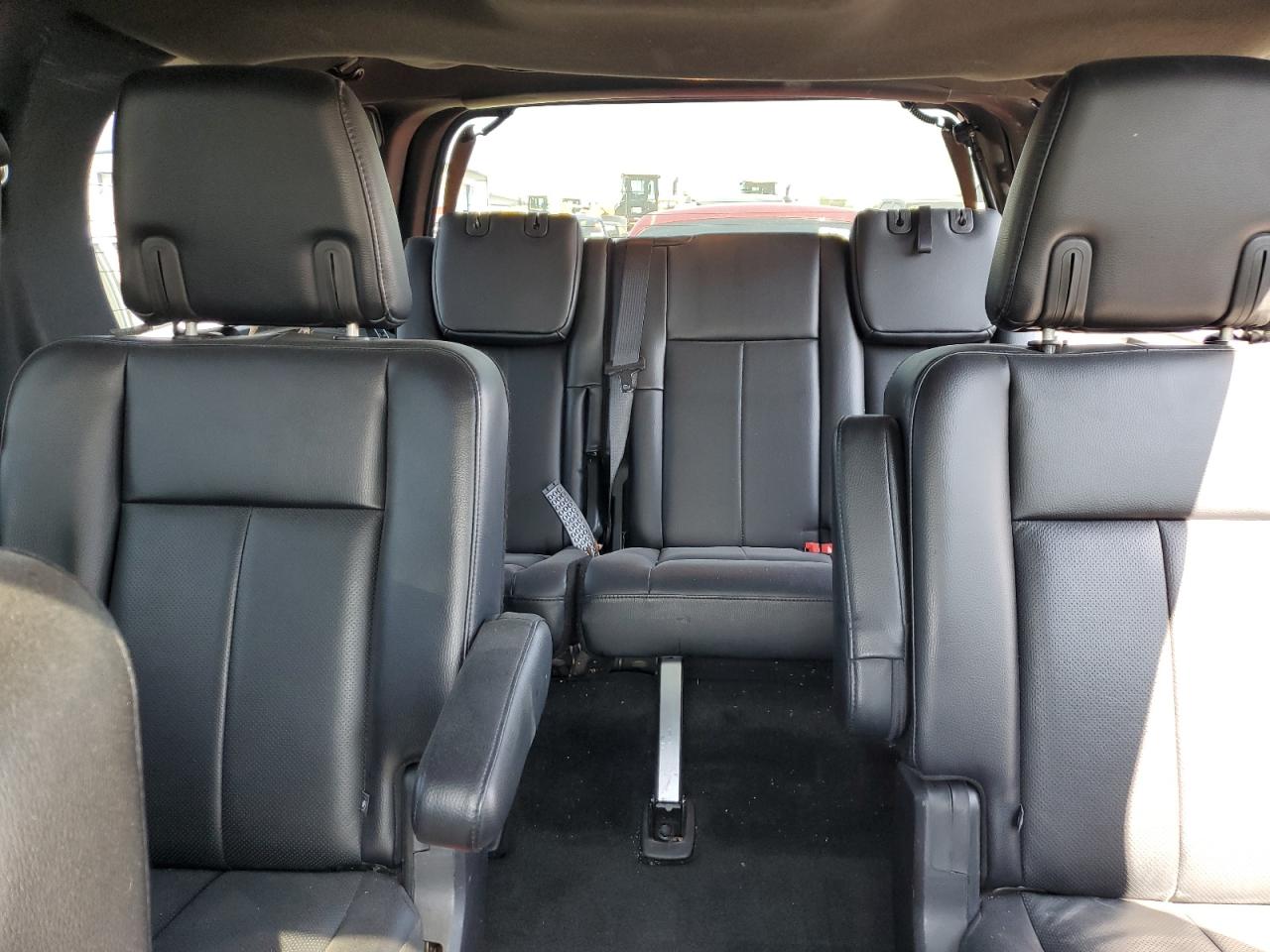2017 Ford Expedition - Image 10