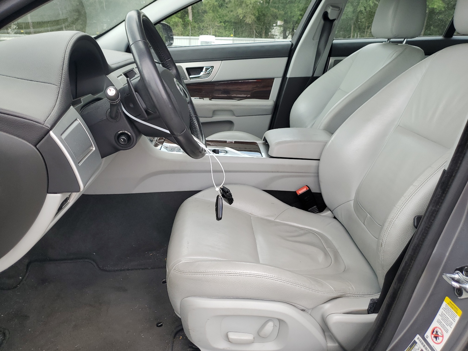 SAJWJ0EF4D8S81538 2013 Jaguar Xf