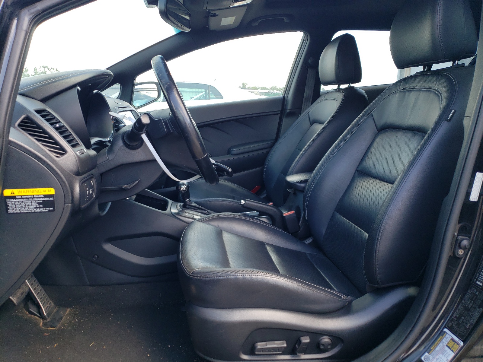 KNAFZ5A33G5496038 2016 Kia Forte Sx