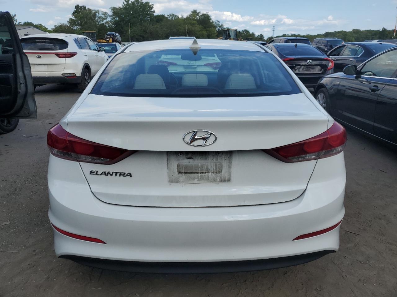 2017 Hyundai Elantra Se VIN: 5NPD84LF6HH167477 Lot: 68610254