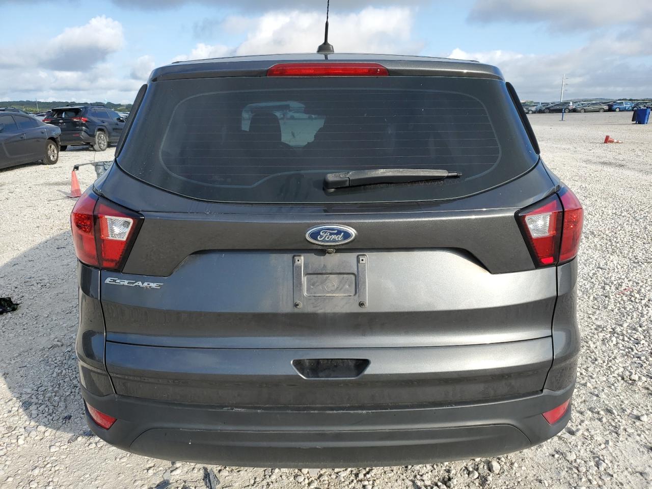 2019 Ford Escape S VIN: 1FMCU0F77KUA55333 Lot: 69444194