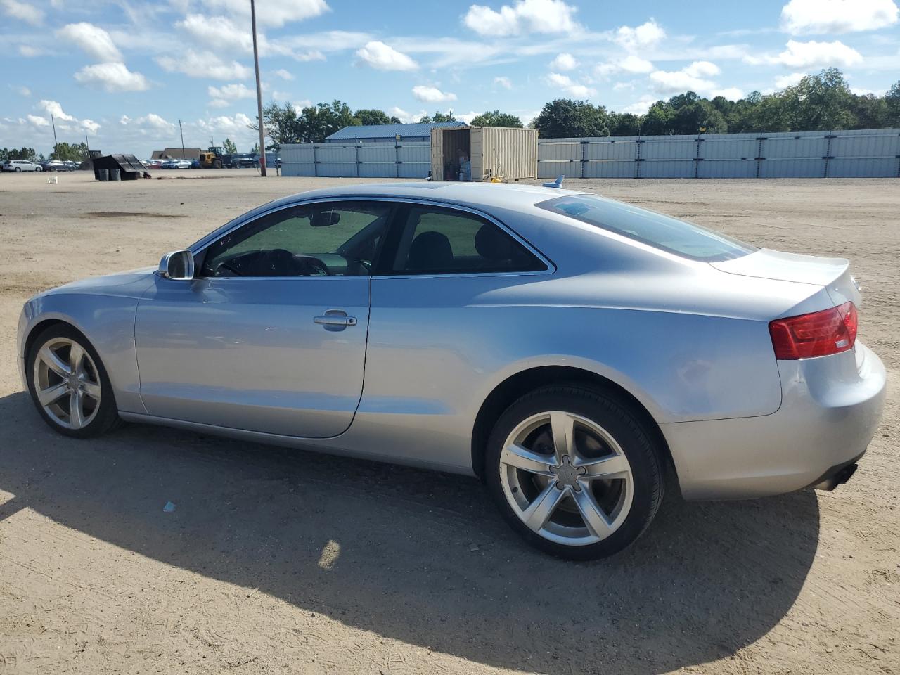 WAUCFAFR7FA015473 2015 AUDI A5 - Image 2