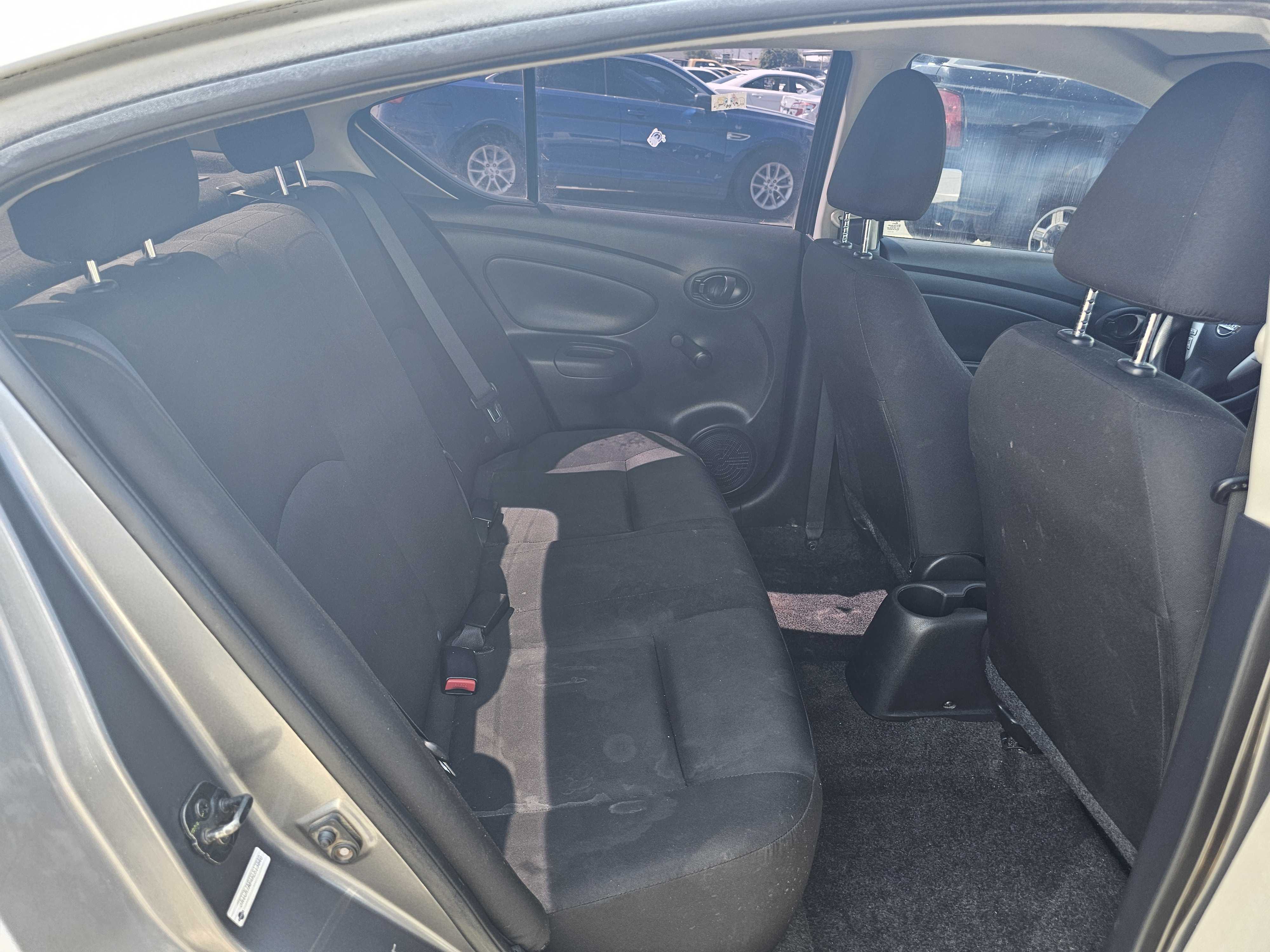 2019 Nissan Versa S vin: 3N1CN7AP4KL813840