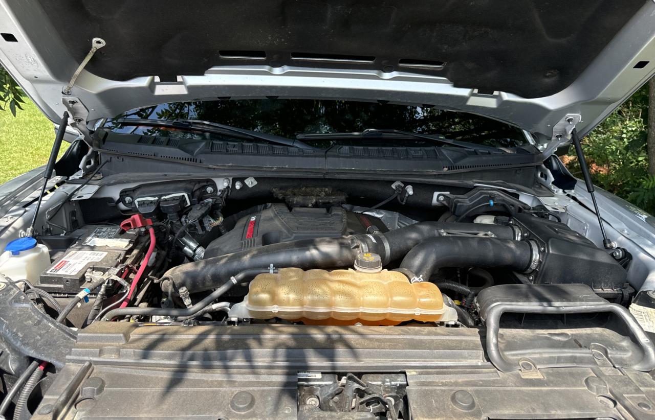 1FTFW1RG8KFB32956 2019 Ford F150 Raptor