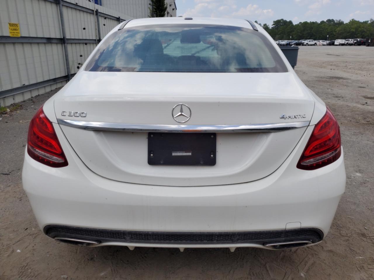 2015 Mercedes-Benz C 300 4Matic VIN: 55SWF4KB8FU026644 Lot: 67061814