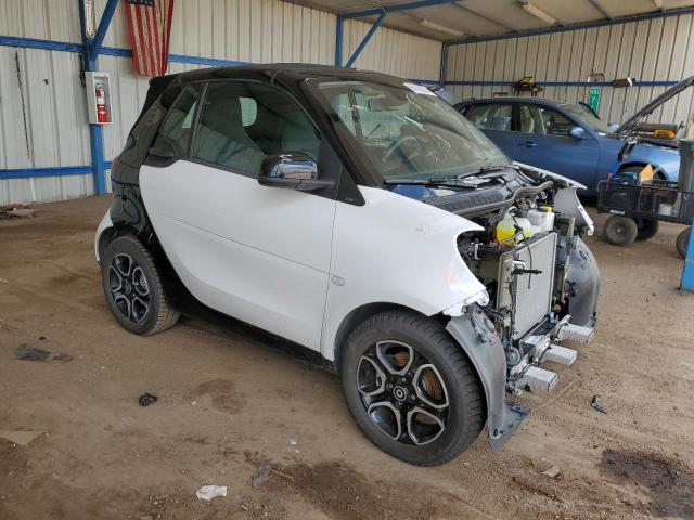  SMART FORTWO 2017 Білий