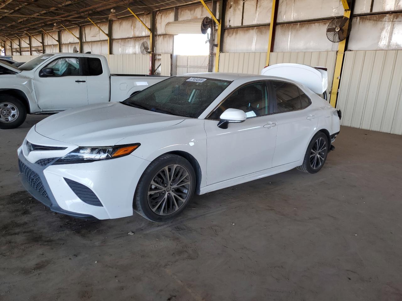 4T1G11BK0LU001562 2020 TOYOTA CAMRY - Image 1