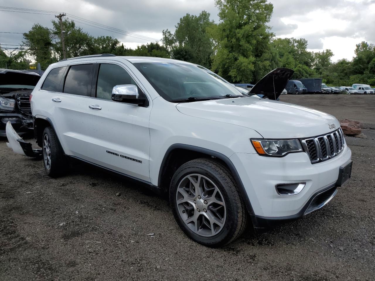 2019 Jeep Grand Cherokee - Image 4