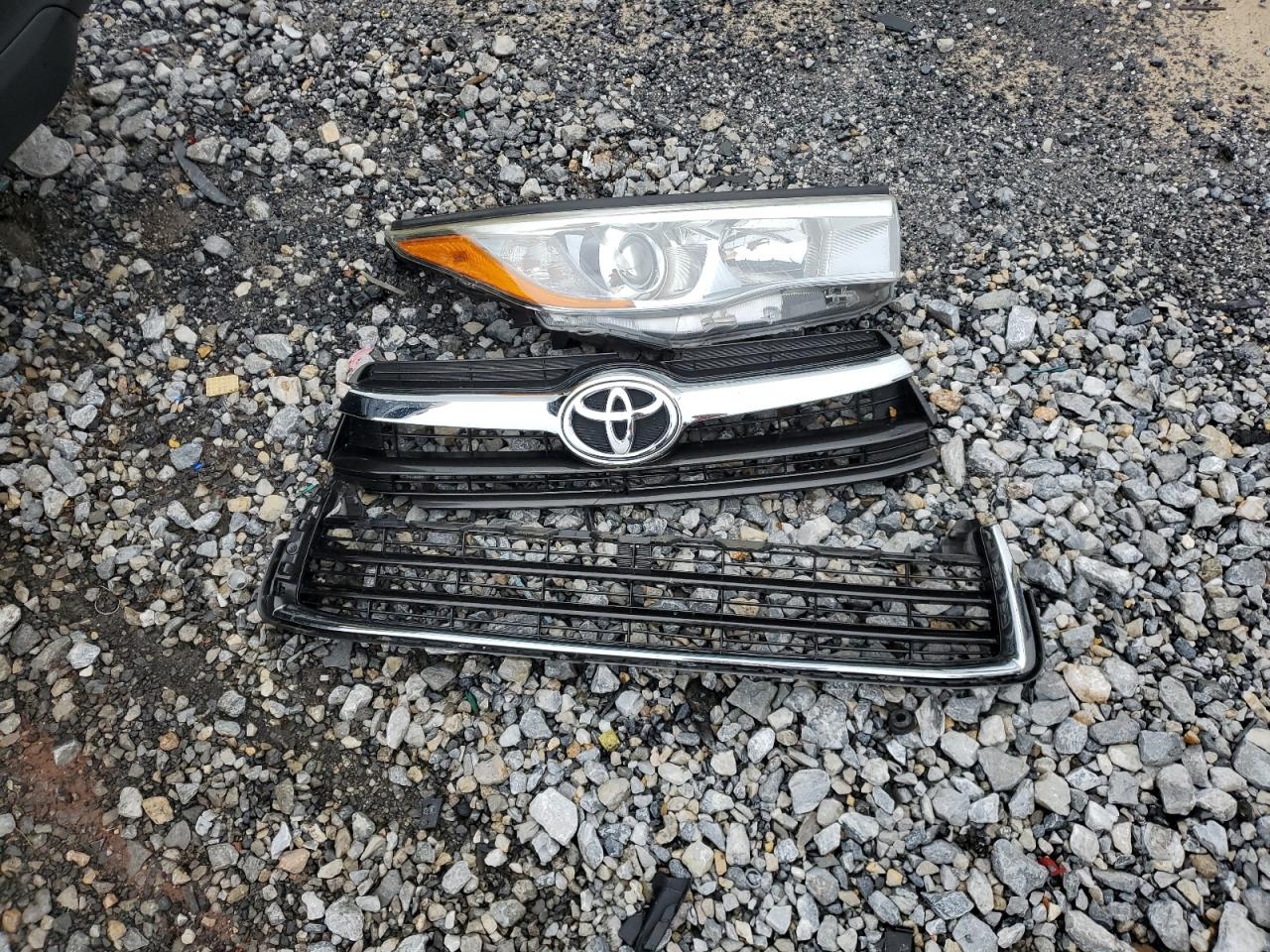 2016 Toyota Highlander Xle VIN: 5TDJKRFH1GS244523 Lot: 65840934