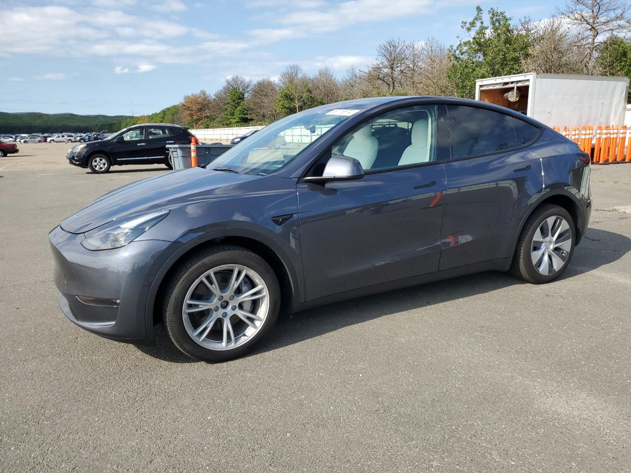 7SAYGDEE0PA177413 Tesla Model Y 