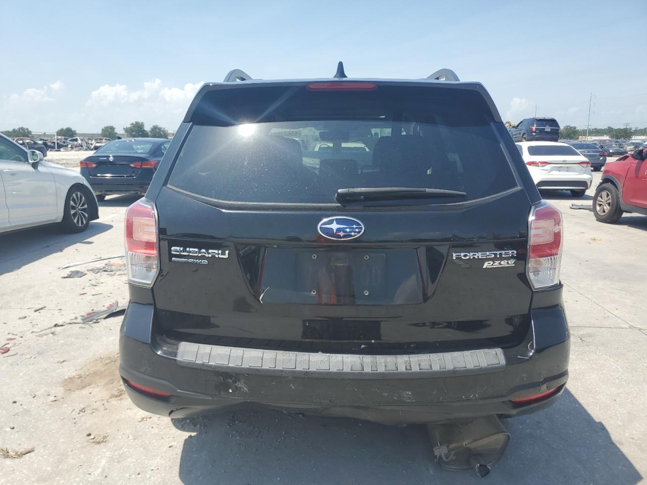 2017 Subaru Forester 2.5I Premium VIN: JF2SJAECXHH457072 Lot: 65633684