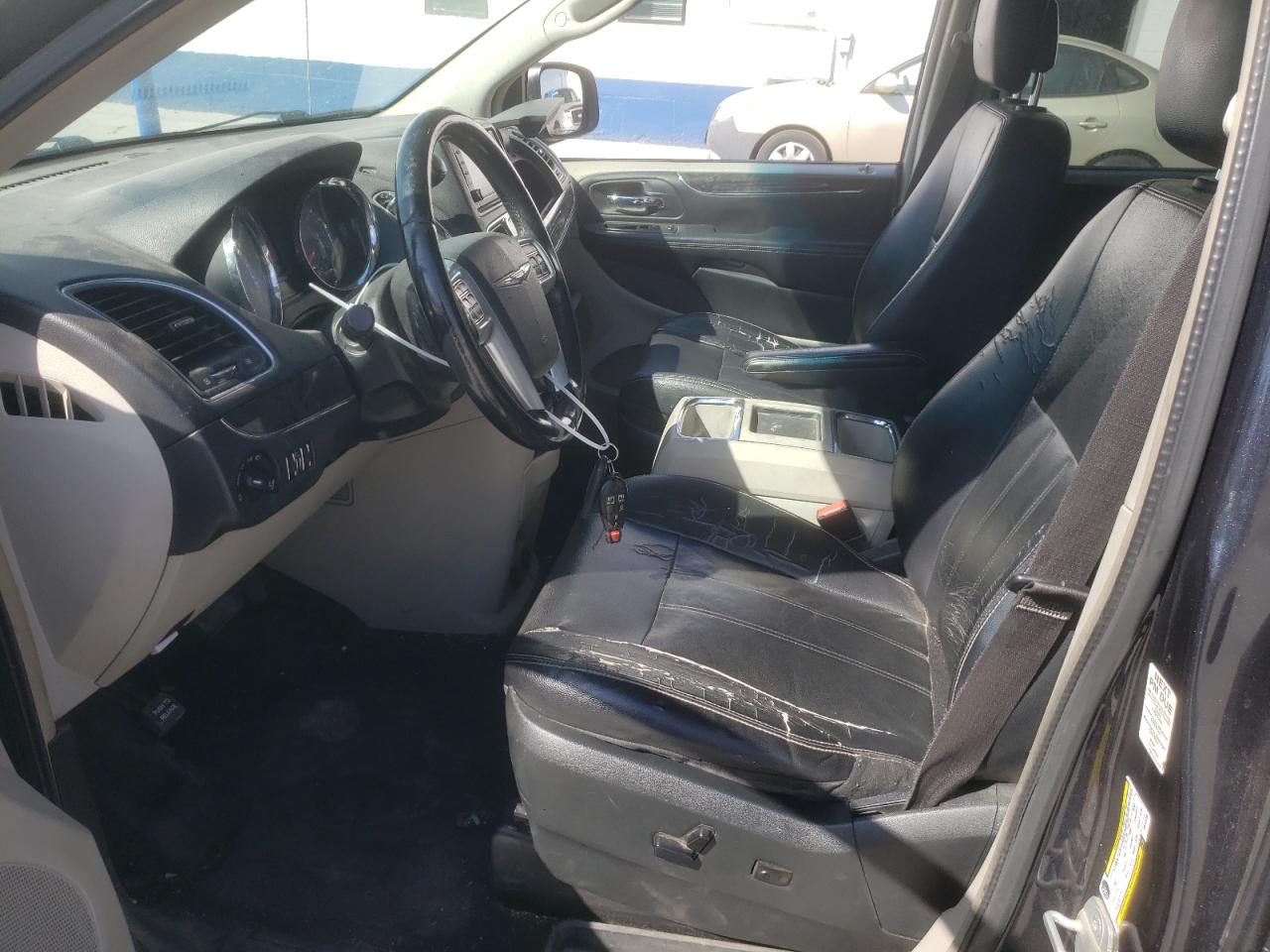 2013 Chrysler Town & Country Touring VIN: 2C4RC1BG9DR744786 Lot: 65983534