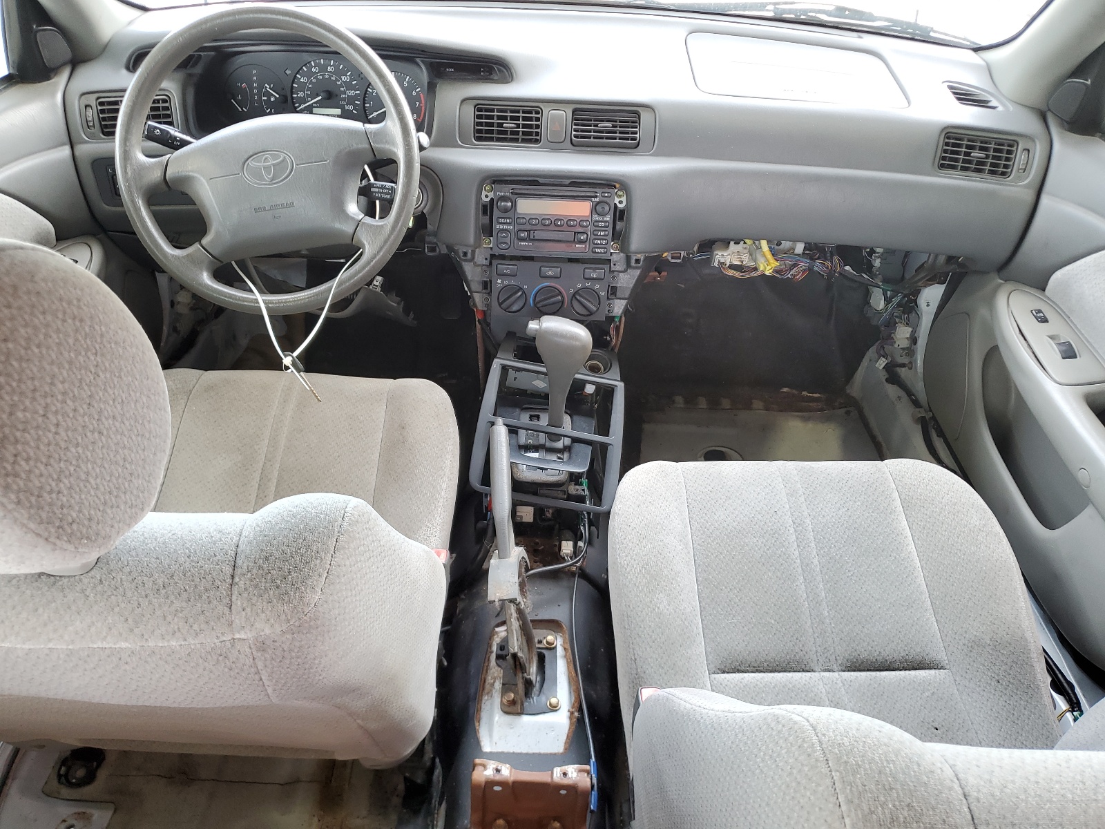 4T1BG22K6YU947395 2000 Toyota Camry Ce