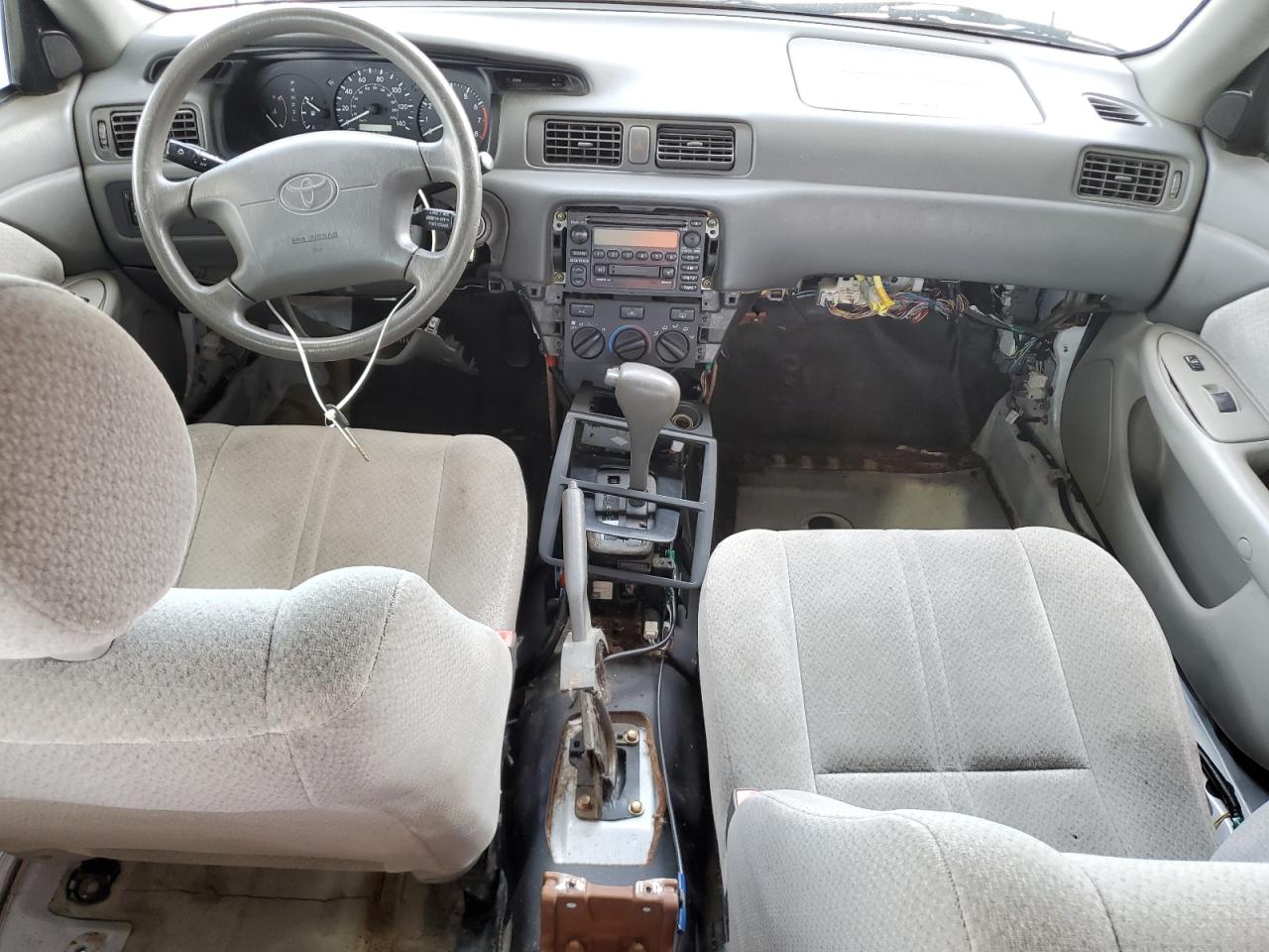 2000 Toyota Camry Ce VIN: 4T1BG22K6YU947395 Lot: 65026424